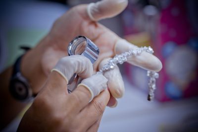 Local Jeweler pros at work